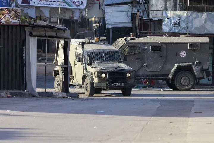 الاحتلال يغلق جمعية خيرية في نابلس ويقتحم برقة